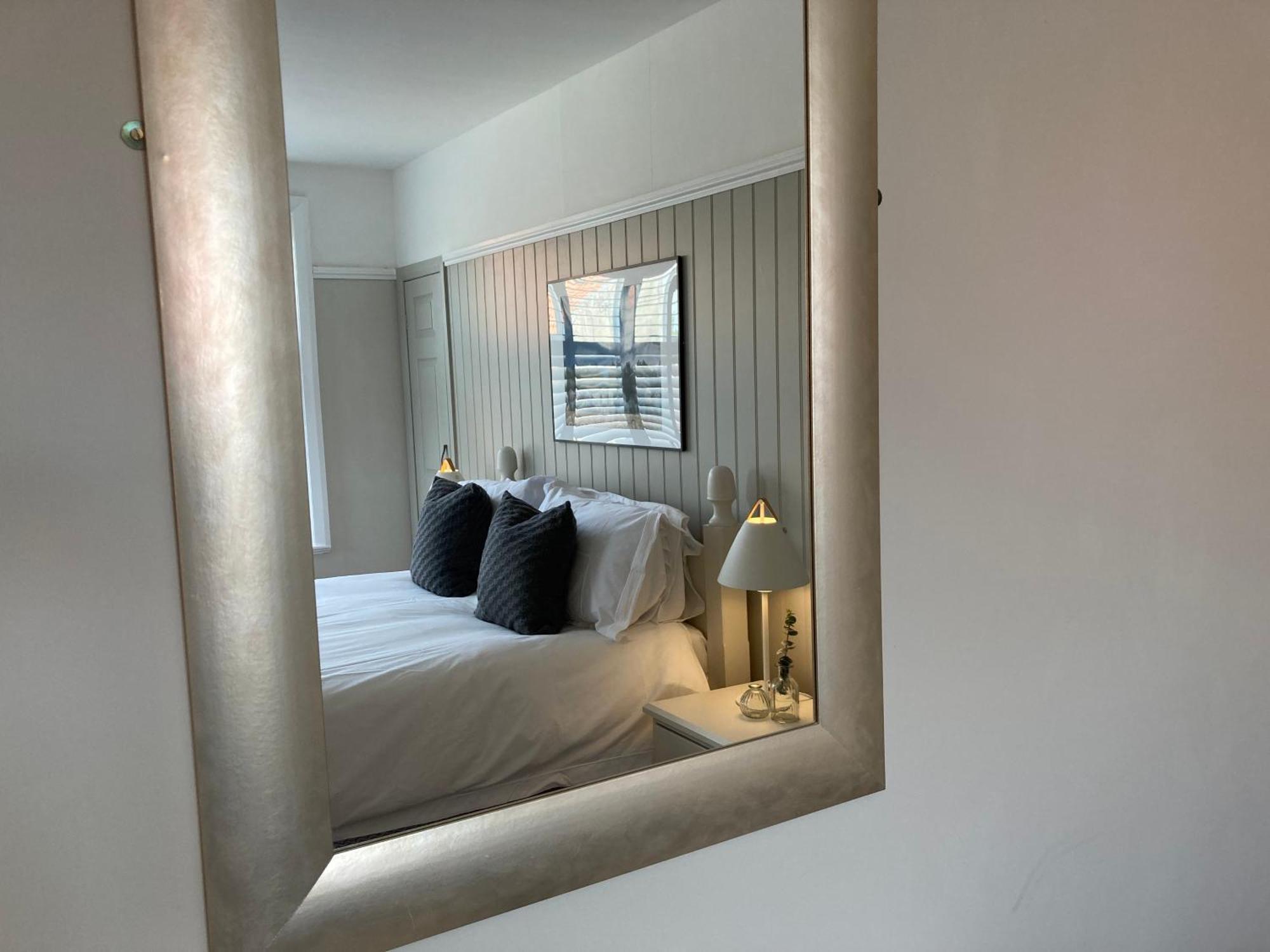 Guest house The Old Bell 3*